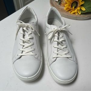 Ecco Soft Classic White Sneaker